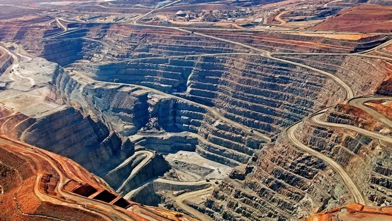 Metals & Mining